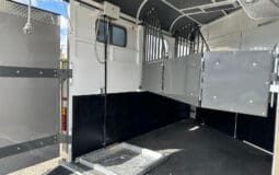 Evoace 2 horse angle load Camper float with bigger horse bays