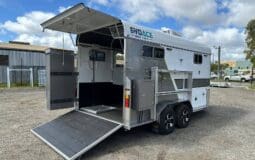 Evoace 2 horse angle load Camper float with bigger horse bays